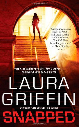 snapped-by-laura-griffin-(paperback) cover image